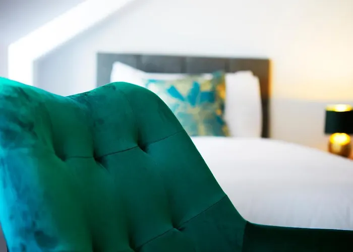 בית נופש Beautifully Furnished 4-bed Townhouse On South Cliff *